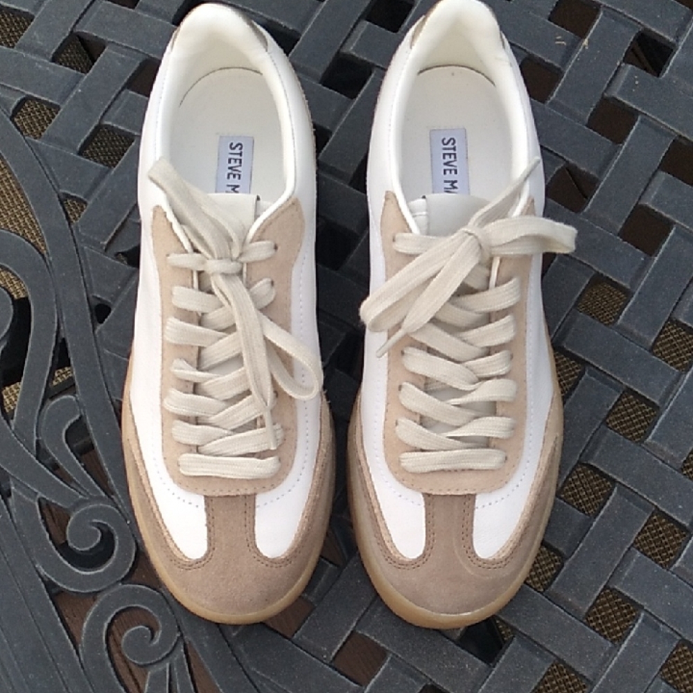 Steve Madden Tux sneakers